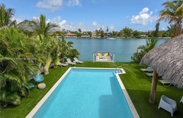 641 86th St photos photos