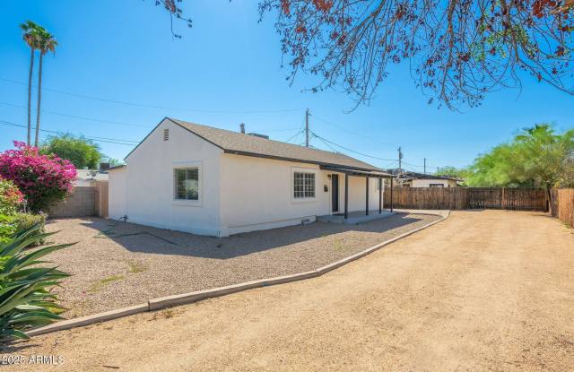 913 W Highland Avenue photos photos