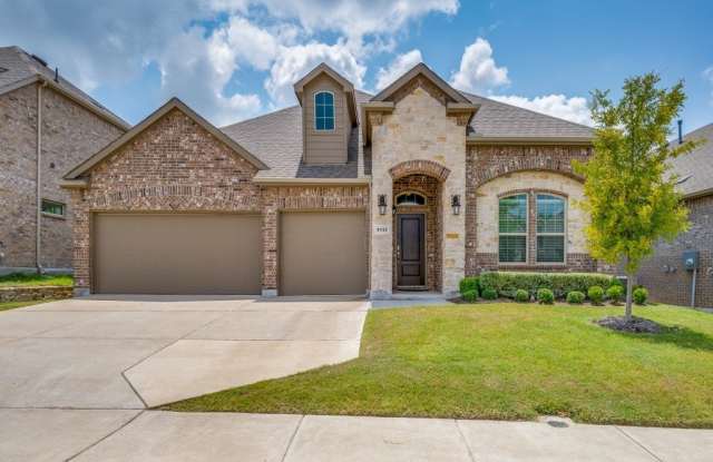 1717 Green Valley Way photos photos