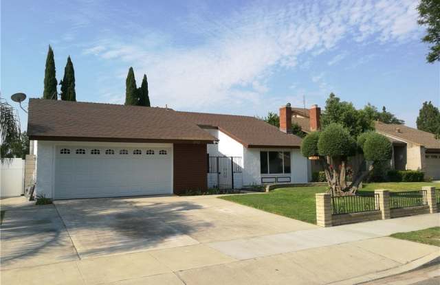 2762 E Saint Andrews Street photos photos