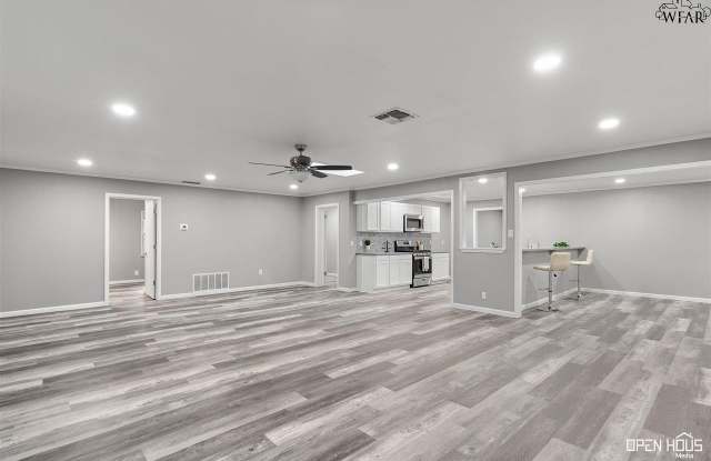 4303 PRINCE EDWARD DRIVE Gallery 3
