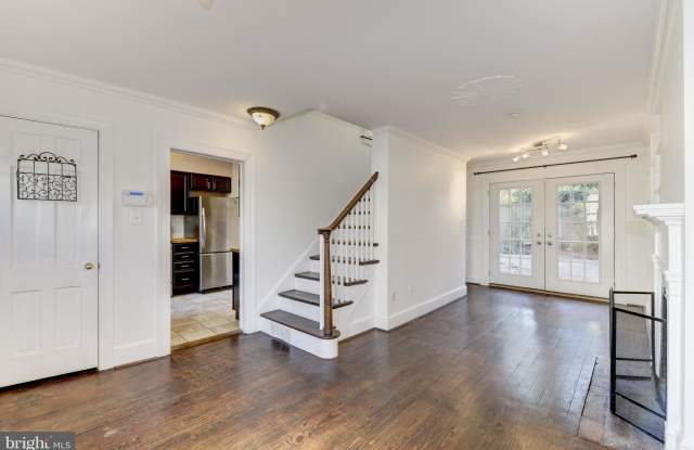 1523 26TH STREET NW Gallery 3