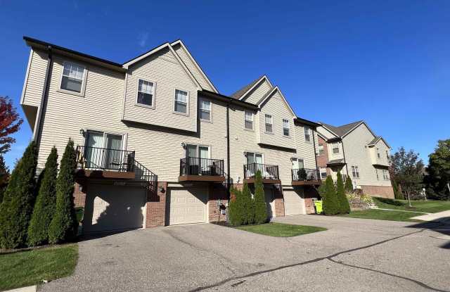 45749 Utica Park - 45749 Utica Park Boulevard, Utica, MI 48315