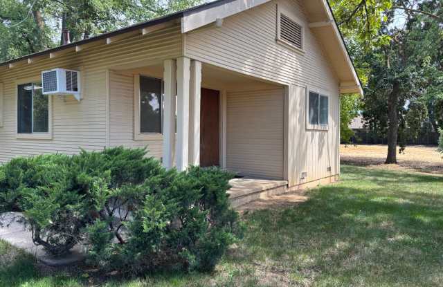 Cute Country Home in the Suburbs photos photos
