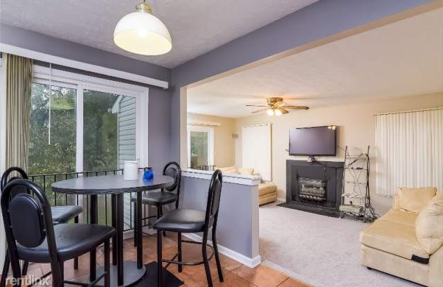 7208 WILLOW HILL DR Gallery 4