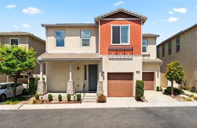 Modern & Spacious 3-Bedroom Home in the Phillips Ranch Community ! Gallery 3