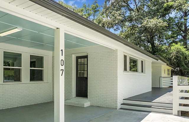 107 Woodland Drive Gallery 3