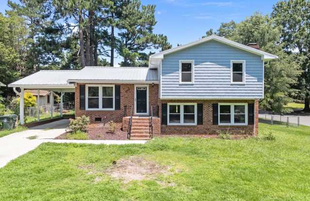 Fantastic Corner Lot, Updated 4 Bedroom Split-level Home, Bonus Room, Fenced-in Yard, Updated Kitchen, Pet Friendly! photos photos