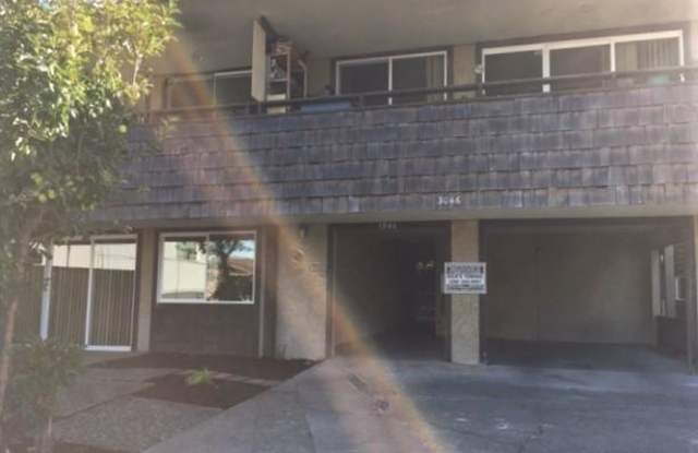 3046 Alki Ave SW - 3046 Alki Avenue Southwest, Seattle, WA 98116