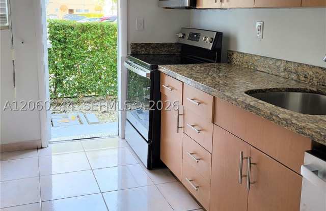 9455 Bay Harbor Ter Gallery 4