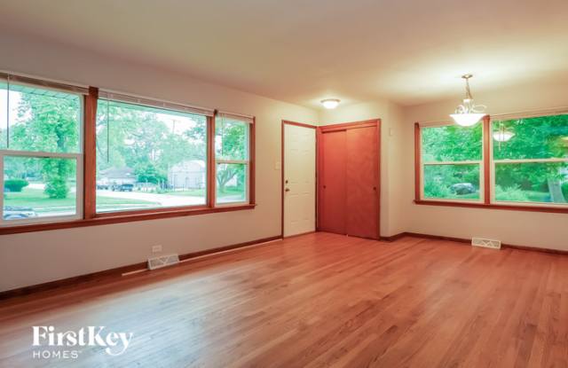 663 East 160th Place Gallery 4