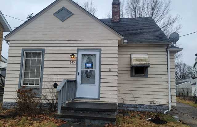 960 Jason Ave photos photos