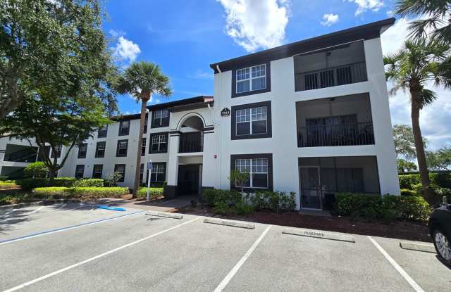 ** FAIRWAY PRESERVE ** 2 BED / 2 BATH CONDO - NORTH NAPLES - PET OK! – ANNUAL RENTAL photos photos