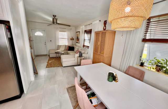 723 W Palm Street - 723 West Palm Street, Lantana, FL 33462