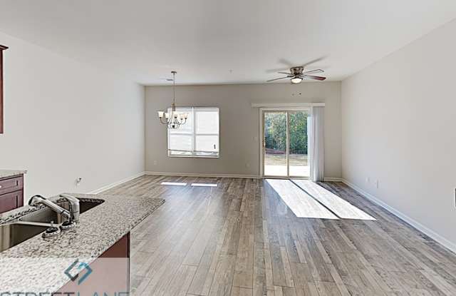 1591 Iris Walk Gallery 2