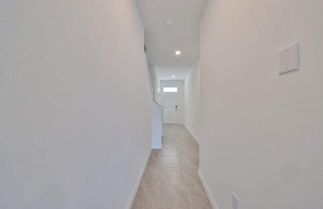 BEAUTIFUL APOLLO BEACH TOWNHOME Gallery 4