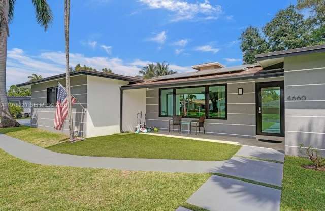 4660 SW 37th Ave photos photos