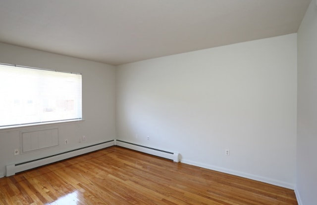 Summer Hill Apartments Gallery 4