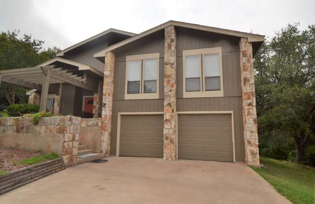 Large 3/2 in Great Hills w/ Treetop Views photos photos