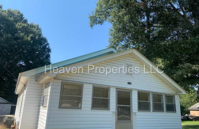 Charming 2BR/2BA Home with Large Yard, Shed photos photos