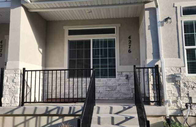 4 Bedroom 3 Bathroom Townhome in Lehi! photos photos