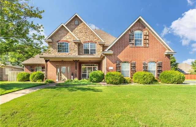 4103  SE 3rd  ST photos photos