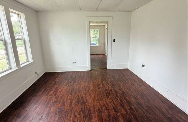 6603 Charter Avenue Gallery 3
