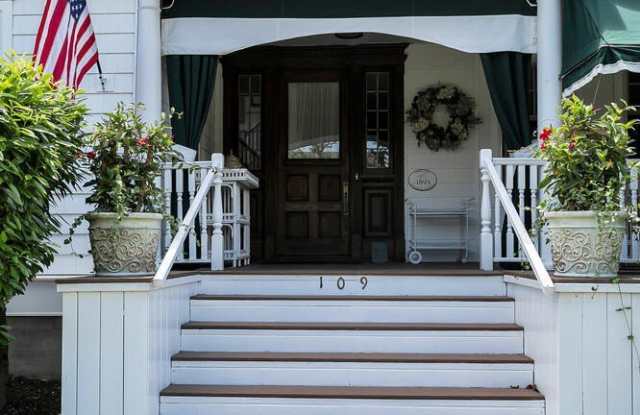 109 Washington Avenue Gallery 4