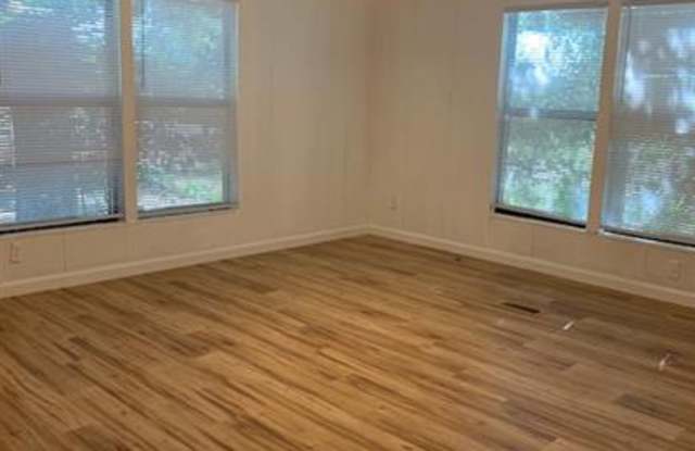 3041 Farm to Market Road 671 Gallery 3