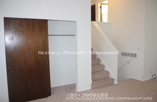 1341 E Merritt Cir Gallery 4
