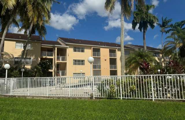 15320 SW 106th Ter photos photos