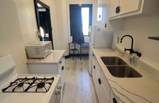 Modern Downtown Long Beach Studio | Utilities Included photos photos Modern Downtown Long Beach Studio | Utilities Included photos photos