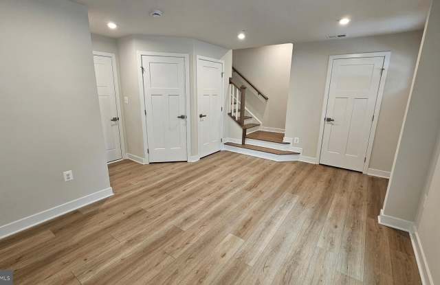 16437 FIFE WAY Gallery 4