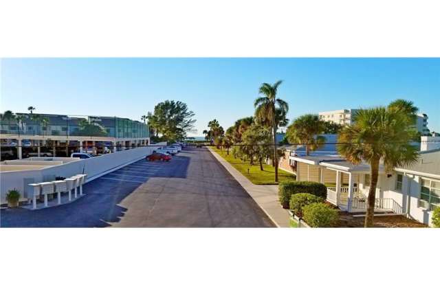908 VILLAS DRIVE Gallery 2