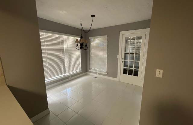 1421 Pheasant Run Ct. Gallery 4