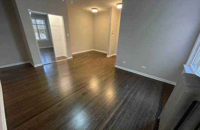 914 West Dakin St. Gallery 4