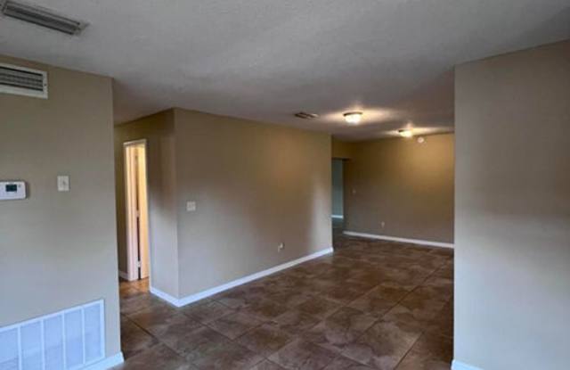 Single Family Home Gallery 4