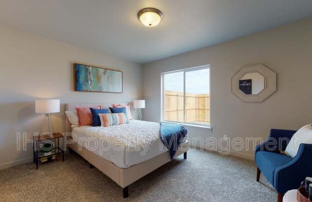 2513 E Helena Gallery 3