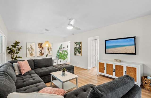 617 Northeast 9th Avenue - 617 Northeast 9th Avenue, Fort Lauderdale, FL 33304
