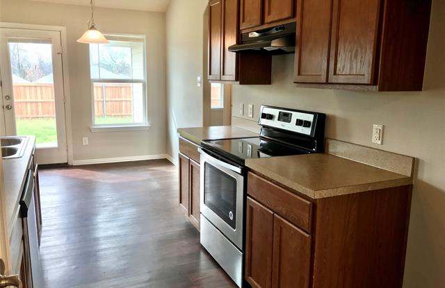 6811 Orangeville Drive Gallery 3