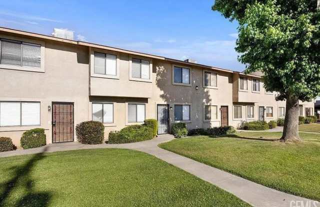 NEW 3 BR + 1.5 bath townhouse photos photos