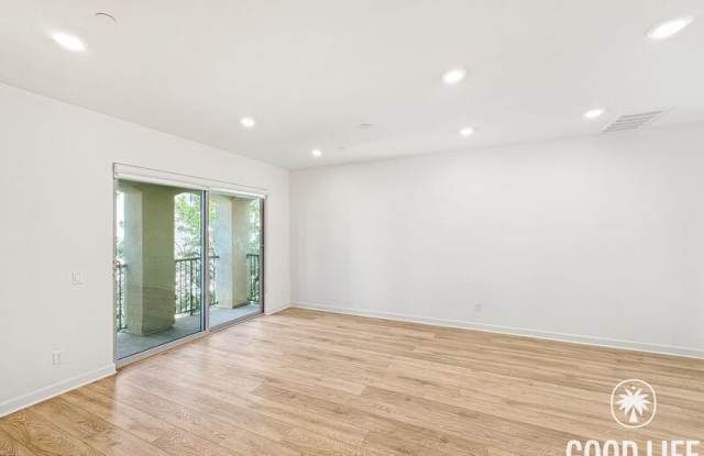 4366 Pacifica Way Gallery 3