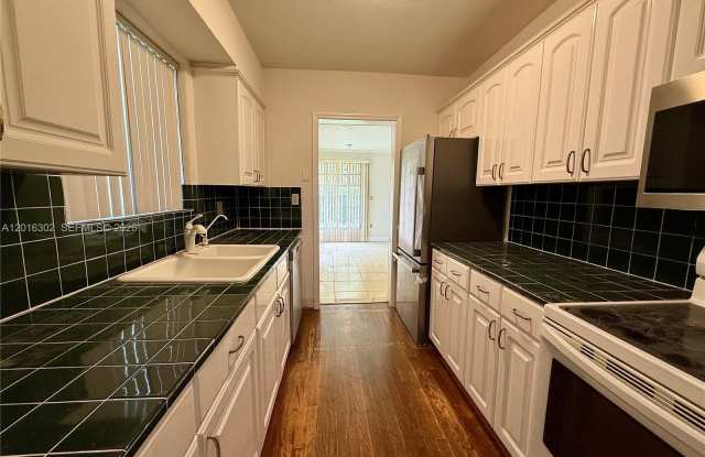 110 Antilla Ave photos photos