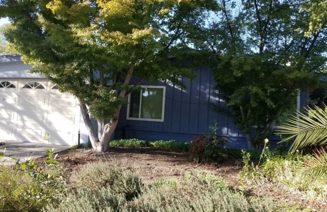 2750 Zeller Ave - 2750 Zeller Avenue, Napa, CA 94558