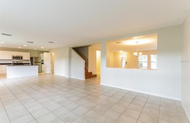 6906 LAKE EAGLEBROOKE DRIVE Gallery 4
