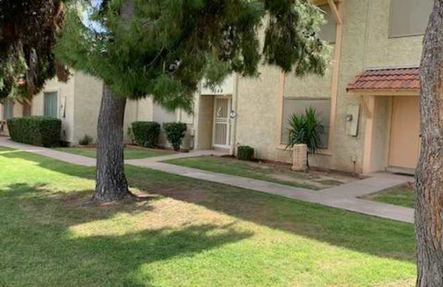 8047 N 31ST Drive Gallery 3