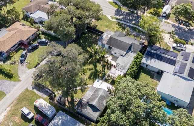 947 NE 149 #1 photos photos