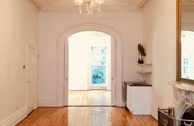 62 Perry Street Gallery 2