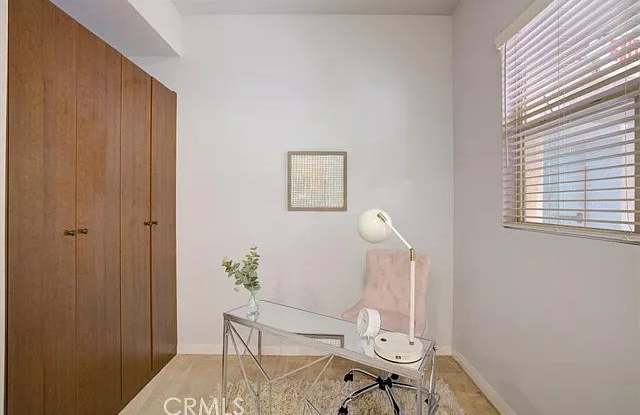 2742 Cabrillo Ave photos photos