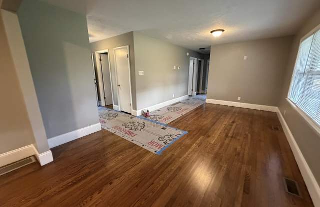 1618 Auburn Drive Gallery 4